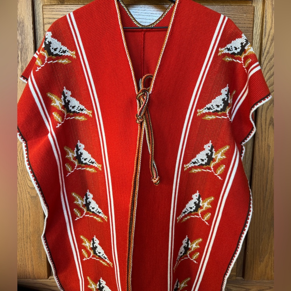 Vintage 70s Bird Poncho